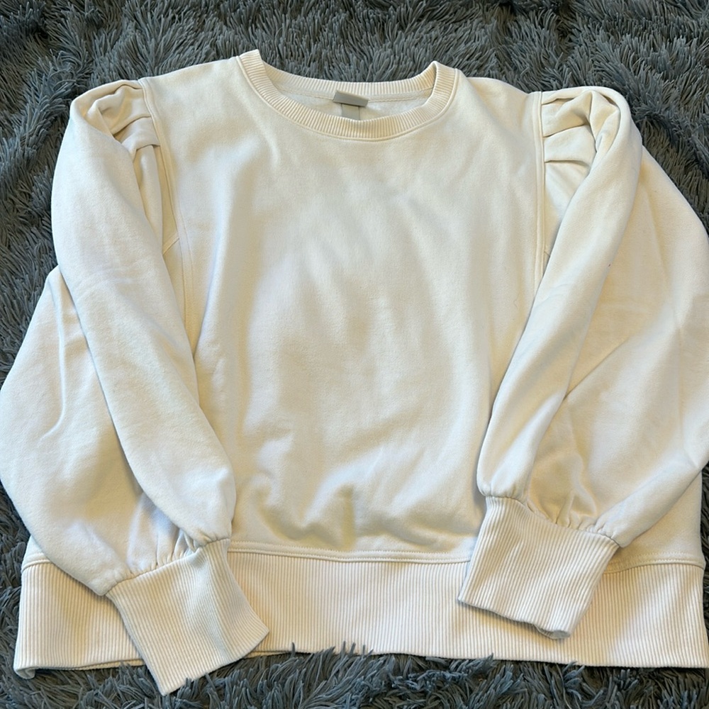 Women’s A New Day sweatshirt in cream